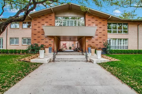 6130 Bandera Ave #C, Dallas, TX 75225