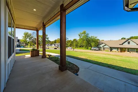 Exterior - 203 Splitrail Dr, Kemp, TX 75143 photo 4 of 7