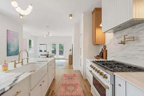 6926 Lindsley Ave, Dallas, TX 75223