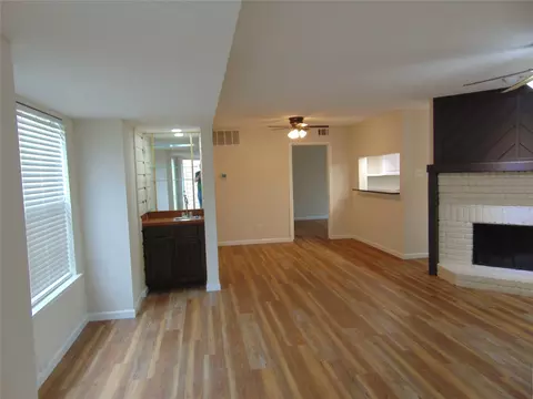 5200 Martel Ave #20A, Dallas, TX 75206