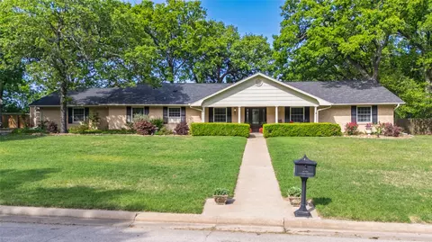 10 Post Oak Trl, Greenville, TX 75402