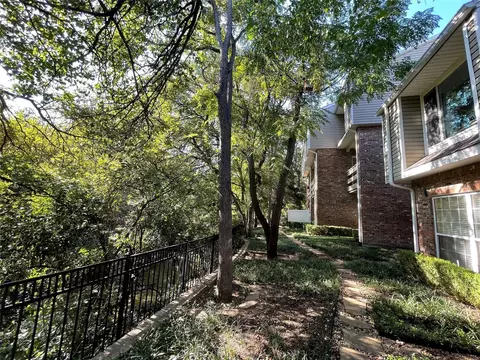 8555 Fair Oaks Xing #606, Dallas, TX 75243