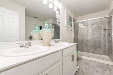 Bath - 1728 Ackerly Dr, Forney, TX 75126 photo 1 of 2