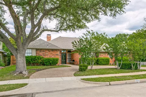 3829 Kelly Blvd, Carrollton, TX 75007