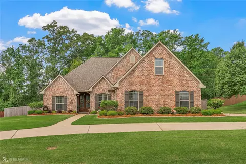 3216 Mossy Rock Pt, Haughton, LA 71037
