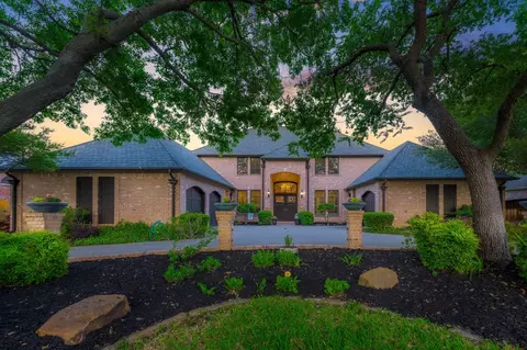 5307 Maple Ln, Colleyville, TX 76034