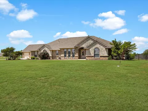 3300 S Bay Breeze Ln, Fort Worth, TX 76179
