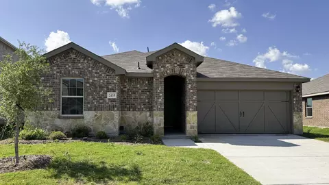 2435 Quiet Oak Ln, Crandall, TX 75114