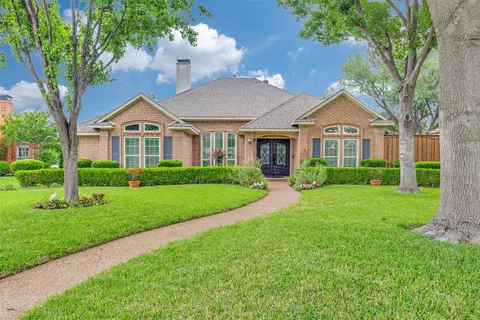 2204 Glascow Ct, Carrollton, TX 75007