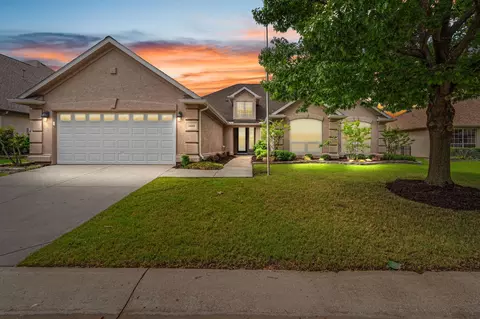 10005 Countryside Dr, Denton, TX 76207