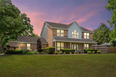1517 Etain Rd, Irving, TX 75060