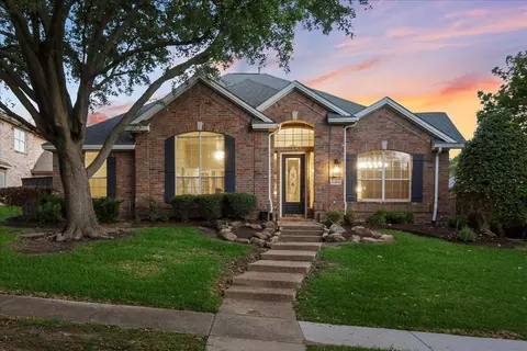 4404 Lone Tree Dr, Plano, TX 75093