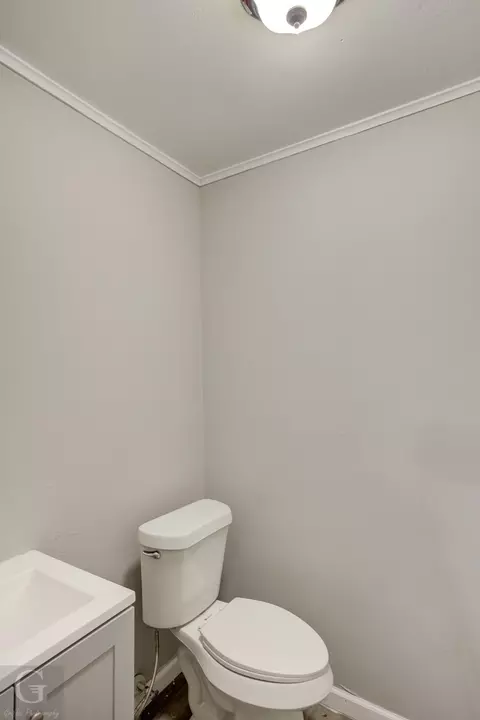 Bath - 209 Chanler Rd, Minden, LA 71055 photo 1 of 3