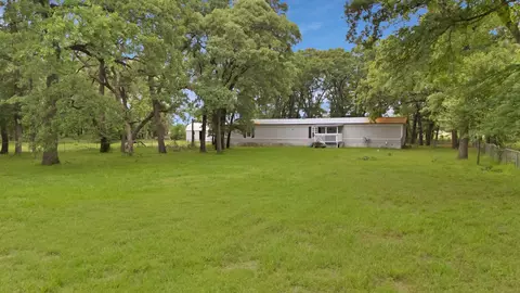 14285 Clark Ln, Wills Point, TX 75169