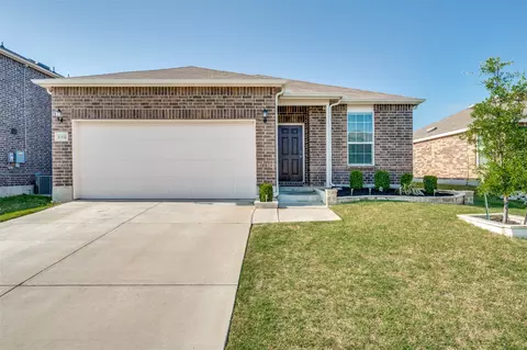 1332 Vernon Dr, Aubrey, TX 76227
