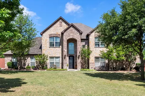 1634 Plum Creek Dr, Midlothian, TX 76065