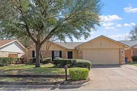 4412 Campion Ln, Fort Worth, TX 76137