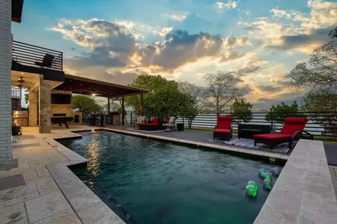 4502 Scenic Dr, Rowlett, TX 75088