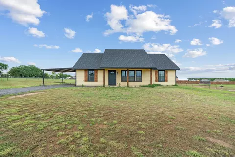 937 Erwin Rd, Poolville, TX 76487