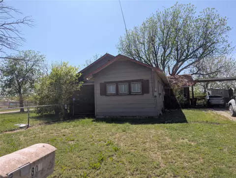 801 N Avenue G Ave, Olney, TX 76374