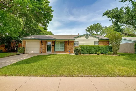 6114 Shadydell Dr, Fort Worth, TX 76135