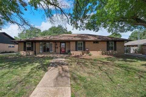 4919 Lake Arrowhead Dr, Waco, TX 76710