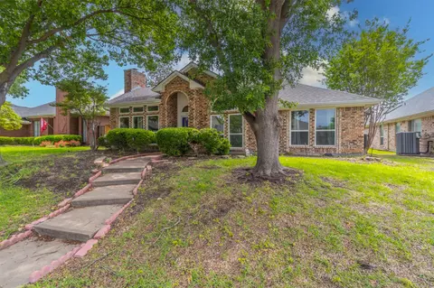 2010 Greenstone Trl, Carrollton, TX 75010