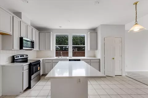 8210 Freeman Dr, Rowlett, TX 75089 photo 4