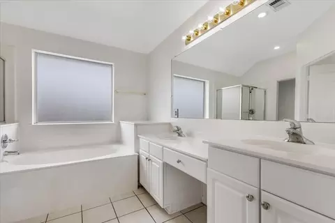8210 Freeman Dr, Rowlett, TX 75089 photo 13
