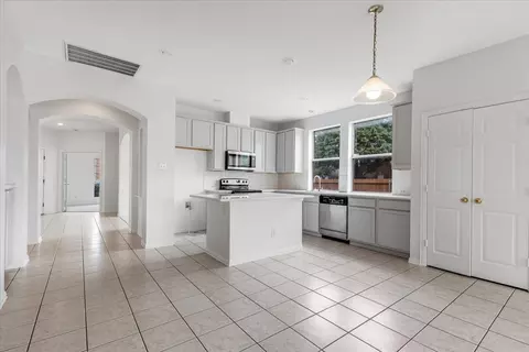 8210 Freeman Dr, Rowlett, TX 75089 photo 11