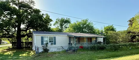 200 N Evans St, Boyd, TX 76023