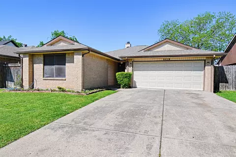 5418 Boxelder Dr, Arlington, TX 76018