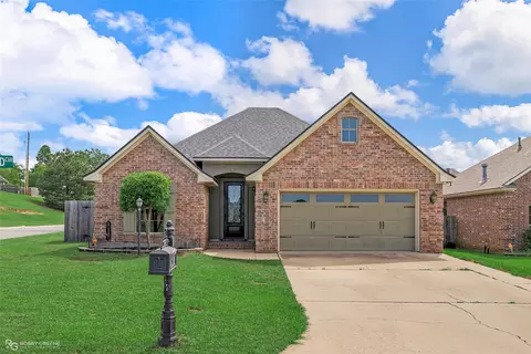 401 Blackwood Cir, Haughton, LA 71037