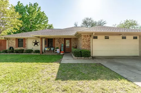 1428 Inglewood Dr, Stephenville, TX 76401