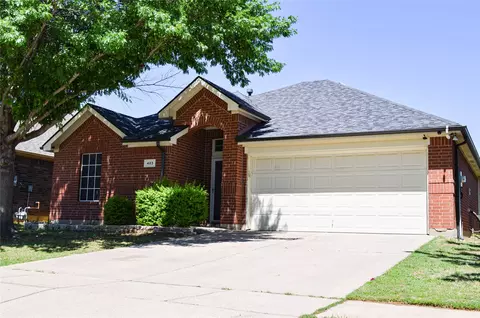 483 Angler Dr, Crowley, TX 76036