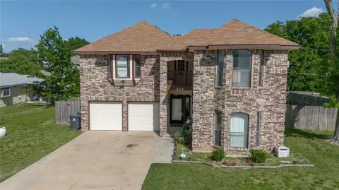 6419 Rising Meadow Dr, Arlington, TX 76018