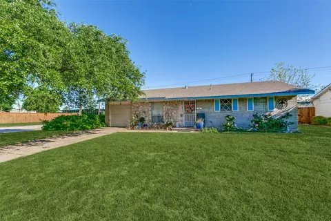 801 Midway Dr, Richardson, TX 75081