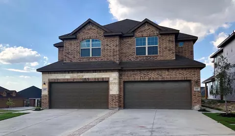 1005-1007 W Sierra Vista Ct, Midlothian, TX 76065