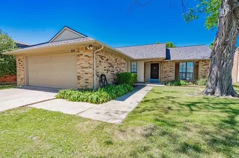 519 Magnolia Dr, Forney, TX 75126