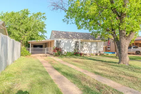 1218 Lillius St, Abilene, TX 79603