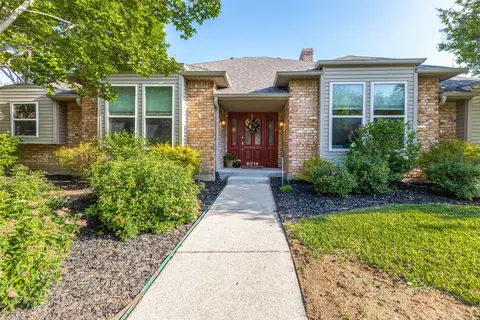 9019 Windy Crest Dr, Dallas, TX 75243