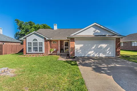 104 Marquette St, Forney, TX 75126