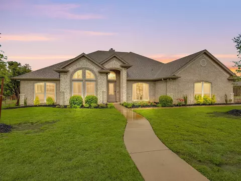 2213 Springwood Ln, Weatherford, TX 76087