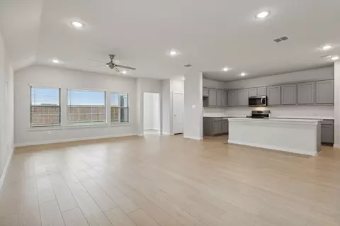 9117 Spur Creek Ct, Crowley, TX 76036 photo 10