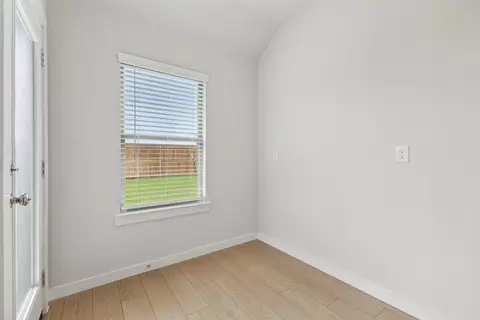 9117 Spur Creek Ct, Crowley, TX 76036 photo 11