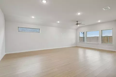 9117 Spur Creek Ct, Crowley, TX 76036 photo 8