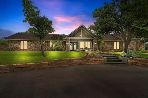 610 Sunset Ct, Argyle, TX 76226