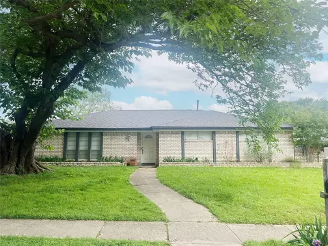 2401 Grandview Dr, Plano, TX 75075