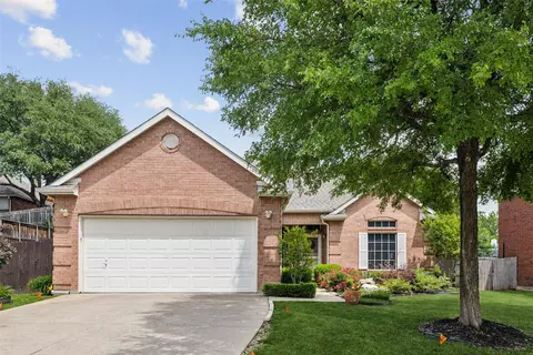 1709 Cliffrose Ln, Lewisville, TX 75067