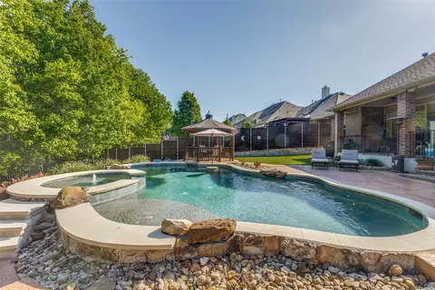 661 Mission Dr, Rockwall, TX 75087